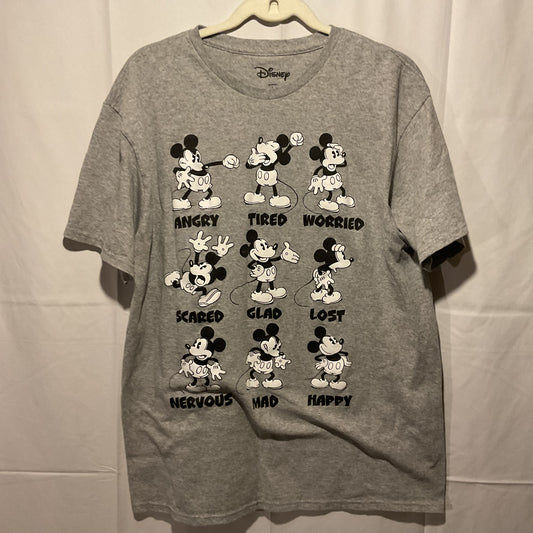 (L) Disney Mickey Mouse Front Graphic T-Shirt